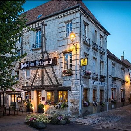 Logis - Hotel & Restaurant Du Tribunal Mortagne-au-Perche Exterior foto